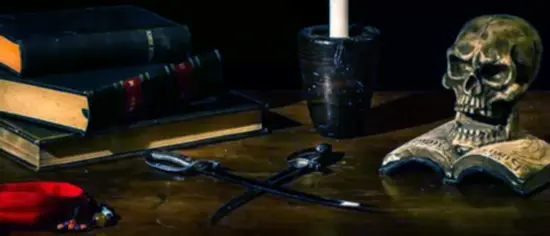 صورة تحتوي على شمعة وقلم استرجاع الحبيب بعد الفراق
